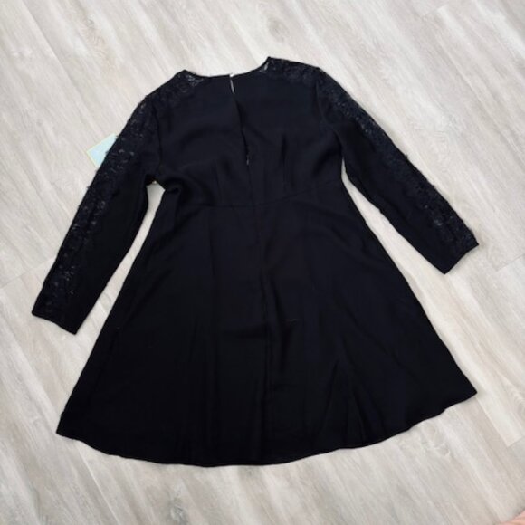 CeCe Black cocktail dress with lace sleeves - NWT size 6 - Picture 4 of 5